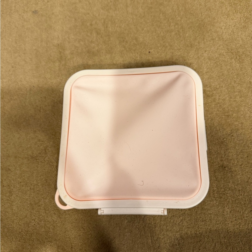 Pink Silicone Foldable Sandwich Container